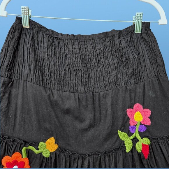 Y2K Black Floral Embroidered Midi Peasant Skirt Size M Whimsigoth Fairy Boho - Picture 6 of 8
